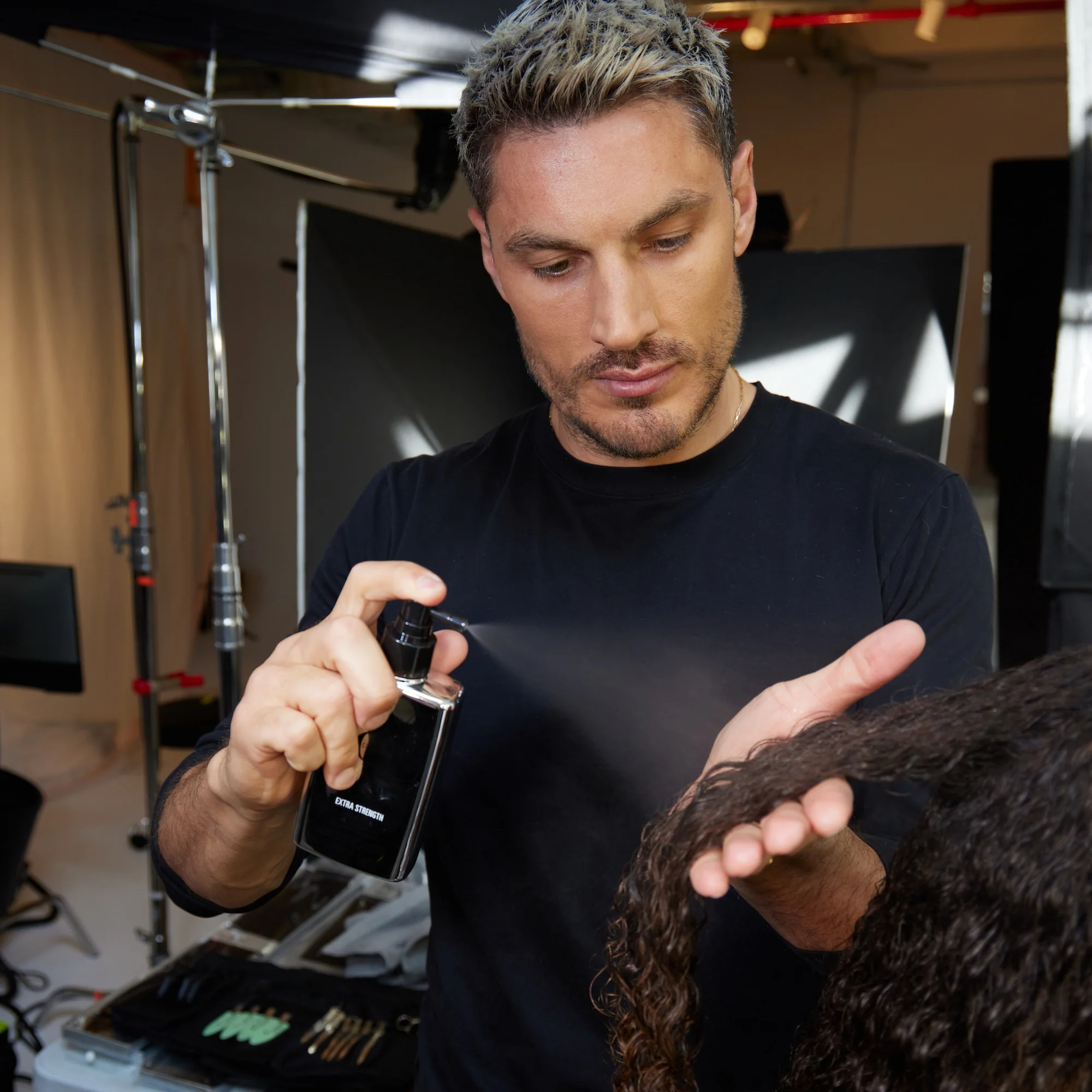 The Extreme Dream Team Extra-Strength Anti-Frizz Duo - Image 4